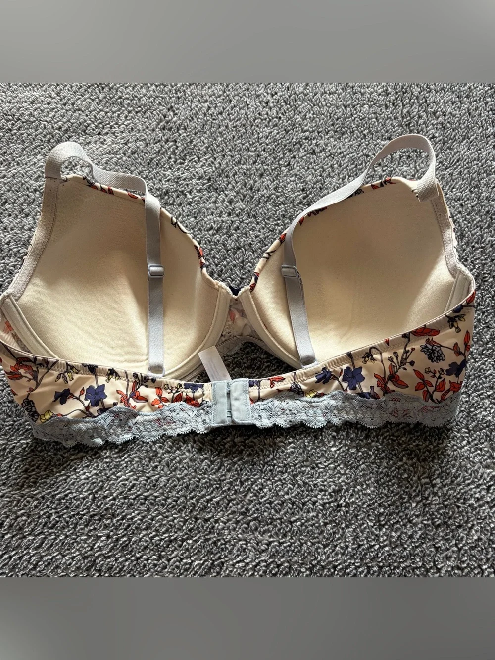 Adore Me Womens 38C Floral Print Lace Trim Bra Lightweight T-Shirt Underwire Bra
